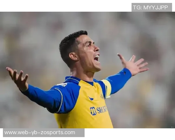 C罗宣布离开皇马后队友镜头外愤怒吐槽引发热议 C罗宣布离开皇马后队友镜头外愤怒吐槽引发热议